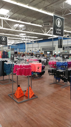 Department Store «Walmart Supercenter», reviews and photos, 6170 Saginaw Rd, Grand Blanc, MI 48439, USA