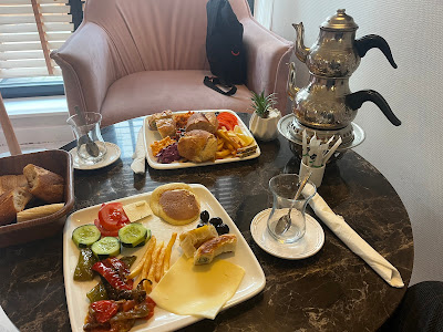 Pro-Délices / kahvalti / baklava/patisserie à Strasbourg
