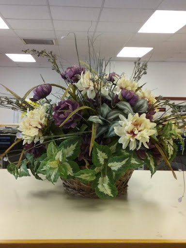 Laundromat «Gloucester U-Do-It Laundry», reviews and photos, 6784 Main St, Gloucester Courthouse, VA 23061, USA