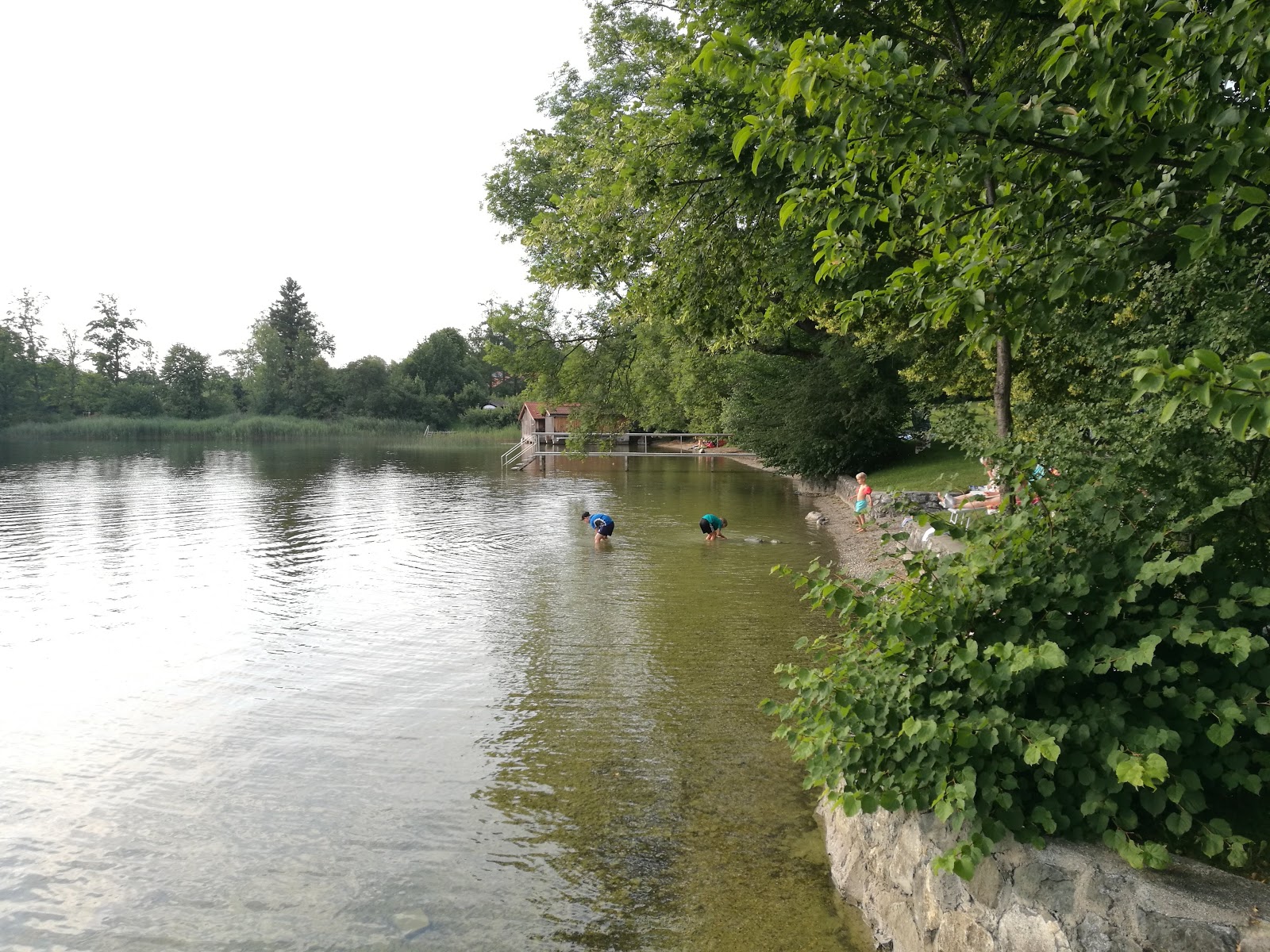 Photo de Strandbad Seehausen avec herbe de surface