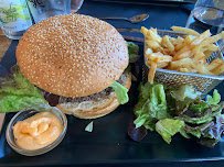 Hamburger du Restaurant Ô Cantou Va Bien à Lacapelle-Marival - n°5