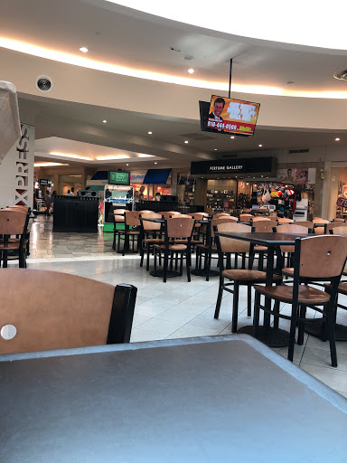 Shopping Mall «Independence Mall», reviews and photos, 3500 Oleander Dr, Wilmington, NC 28403, USA