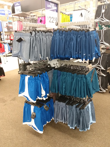 Sporting Goods Store «Academy Sports + Outdoors», reviews and photos, 1205 Wimberly Dr SW, Decatur, AL 35603, USA