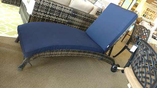 Furniture Store «Raymour & Flanigan Furniture and Mattress Store», reviews and photos, 95 Sunrise Hwy, Patchogue, NY 11772, USA