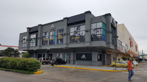 Adidas Outlet Store Los Pueblos