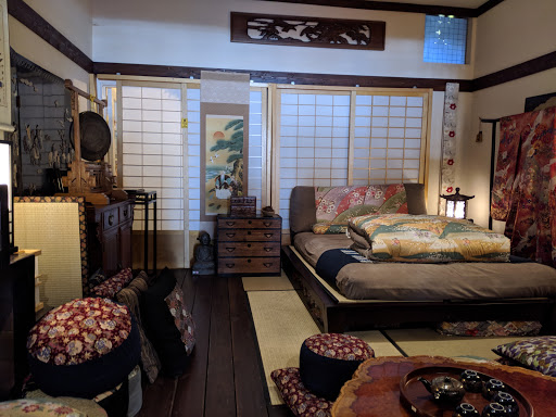 Tokyo Futon & Tea