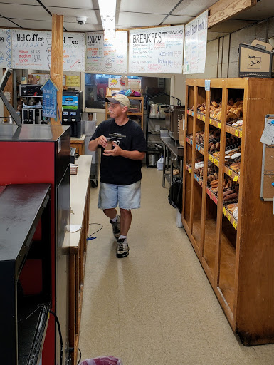 Bakery «Beach Donut Shop», reviews and photos, 344 E Main St, Clinton, CT 06413, USA