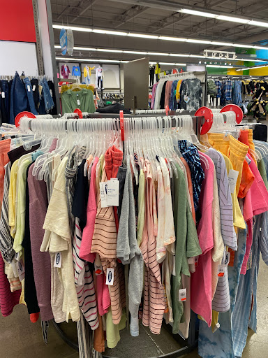 Clothing Store «Old Navy», reviews and photos, 3581 N Freeway Blvd, Sacramento, CA 95834, USA