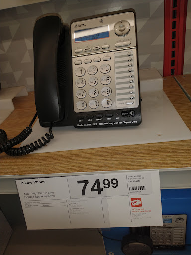 Office Supply Store «Staples», reviews and photos, 84 Southgate Square, Colonial Heights, VA 23834, USA