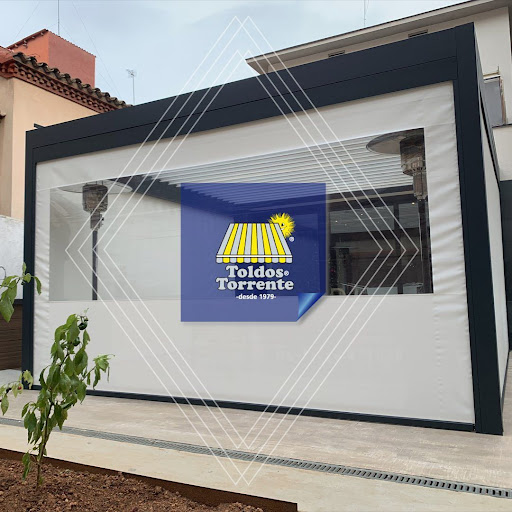 Torrente Exteriores S.L. toldos en Badalona