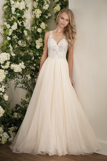 Wedding Store «Boulevard Bride», reviews and photos, 300 Lake St Louis Blvd, Lake St Louis, MO 63367, USA