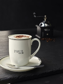 Café du Restaurant servant le petit-déjeuner Paul à Paris - n°4