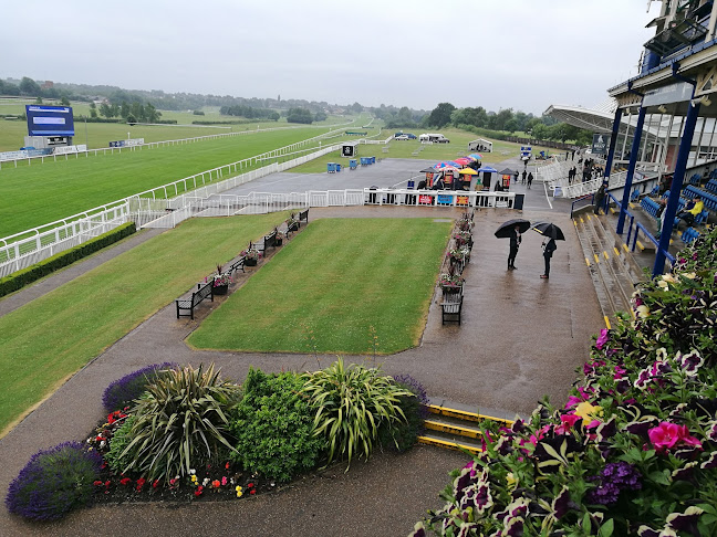 Reviews of Leicester Racecourse in Leicester - Golf club