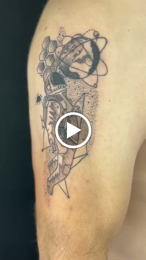 Explore jelly fish tattoo ideas, creative tattoo ideas in Stuart, available at Kenny Tats Inkcorporated