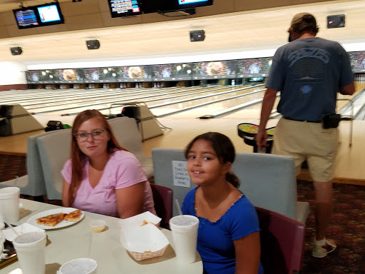 Bowling Alley «Cordova Lanes Bowling Center», reviews and photos, 2111 Airport Blvd, Pensacola, FL 32504, USA