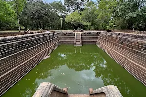 Twin ponds (කුට්ටම් පොකුණ) image