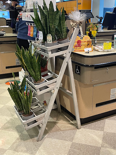 Grocery Store «Whole Foods Market», reviews and photos, 821 W Lancaster Ave, Wayne, PA 19087, USA