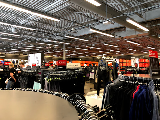 Clothing Store «Nike Factory Store», reviews and photos, 4976 Premium Outlets Way #800, Chandler, AZ 85226, USA