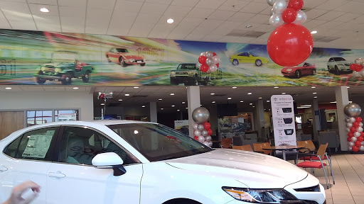 Toyota Dealer «Springhill Toyota», reviews and photos, 3062 Government Blvd, Mobile, AL 36606, USA