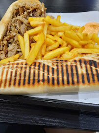 Plats et boissons du Kebab Restaurant Royal à Saint-Amand-Montrond - n°4