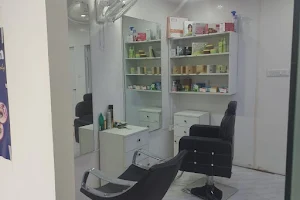 Unique salon (Women's and kids ) image