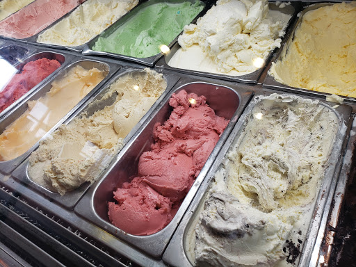 Ice Cream Shop «Cold Stone Creamery», reviews and photos, 7702B-B Richmond Hwy, Alexandria, VA 22306, USA