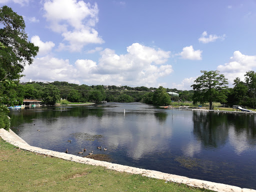 Public Golf Course «Landa Park Golf Course at Comal Springs», reviews and photos, 180 Golf Course Rd, New Braunfels, TX 78130, USA