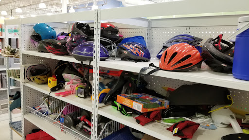 Thrift Store «Goodwill - St. Louis Park», reviews and photos