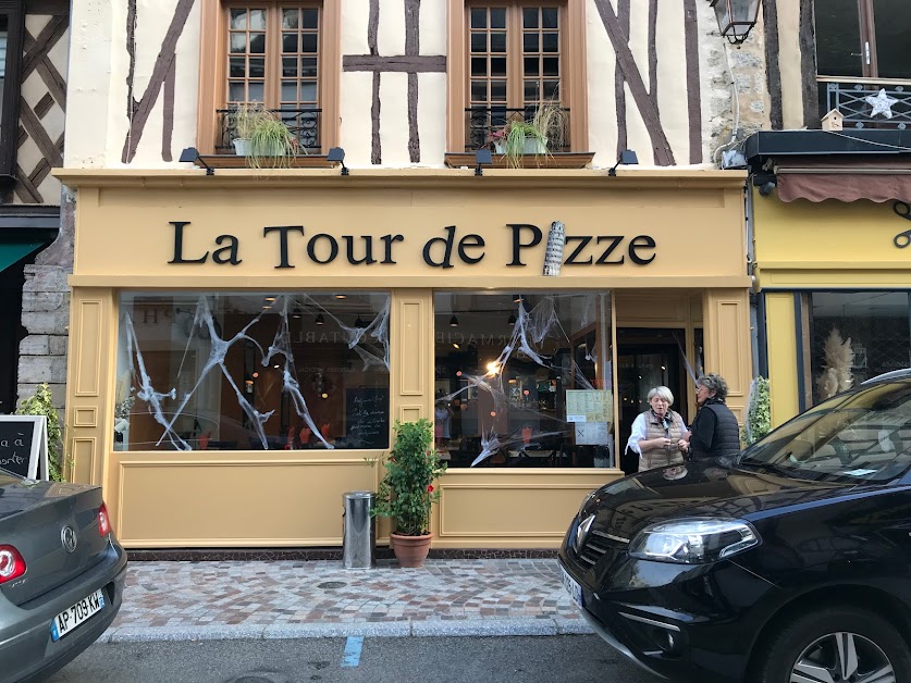 La Tour de Pizze à La Ferté-Bernard