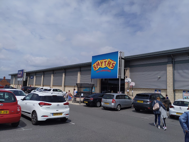 Comments and reviews of Smyths Toys Superstores
