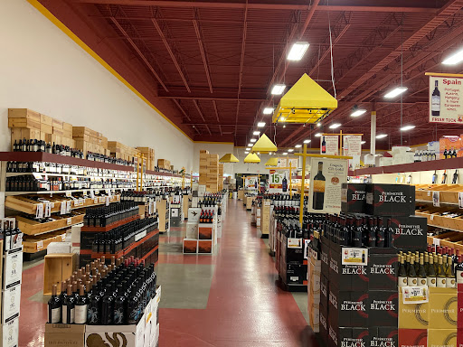 Liquor Store «Friar Tuck Beverage», reviews and photos, 1333 Savoy Plaza Ln, Savoy, IL 61874, USA