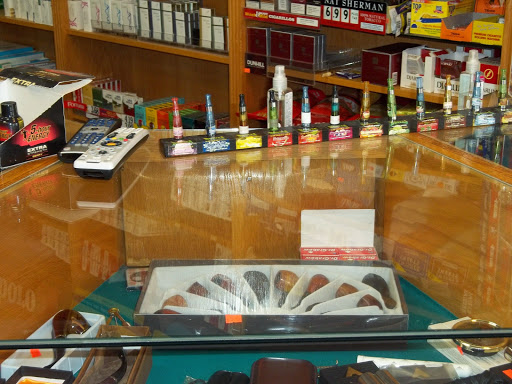 Tobacco Shop «Tobacco One Smoke Shop», reviews and photos, 1220 E Yorba Linda Blvd, Placentia, CA 92870, USA