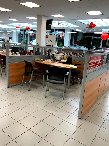 Car Dealer «BOMMARITO NISSAN WEST», reviews and photos, 14747 Manchester Rd, Ballwin, MO 63011, USA