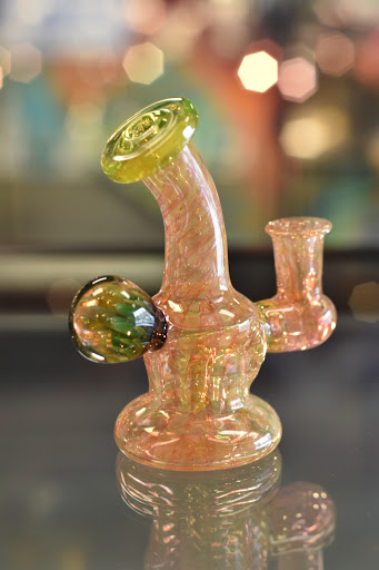 Tobacco Shop «Kazzaz Smoke Shop», reviews and photos, 6355 W Montrose Ave, Chicago, IL 60634, USA