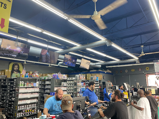 Used Auto Parts Store «Holbrook Auto Parts Used and New in Detroit», reviews and photos, 71 W McNichols Rd, Highland Park, MI 48203, USA