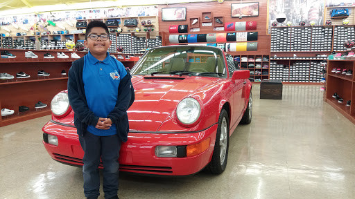 Shoe Store «Shoe City - Fullerton», reviews and photos, 1604 S Harbor Blvd, Fullerton, CA 92832, USA