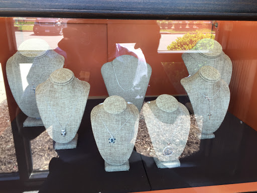 Pawn Shop «Chesapeake Square Pawn», reviews and photos, 2125 Starmount Pkwy #123, Chesapeake, VA 23321, USA