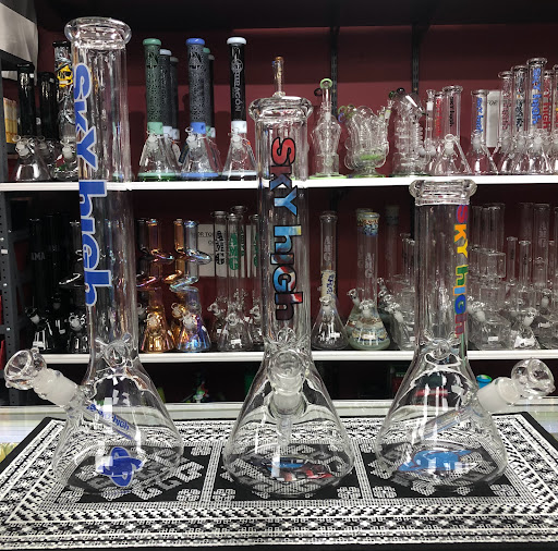 Vaporizer Store «Vapors Smoke shop», reviews and photos, 501 Hargrove Rd E f, Tuscaloosa, AL 35401, USA