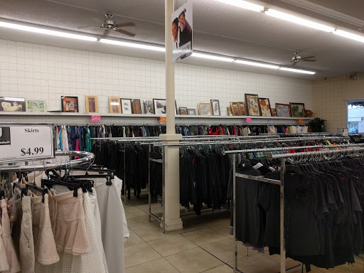 Thrift Store «Goodwill Retail Store & Donation Center», reviews and photos