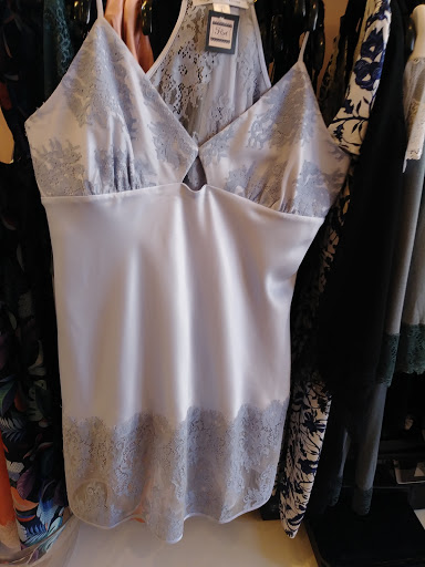 Lingerie Store «Flirt Boutique», reviews and photos, 177 Snelling Ave N, St Paul, MN 55104, USA