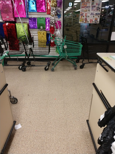 Dollar Store «Dollar Tree», reviews and photos, 3907 Bridgeport Way W, University Place, WA 98466, USA
