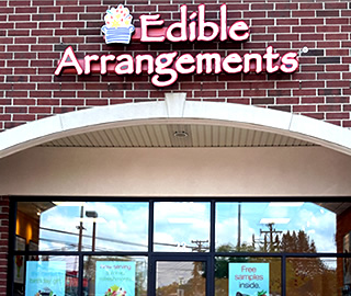 Edible Arrangements, 23 S Cass Lake Rd, Waterford Twp, MI 48328, USA, 