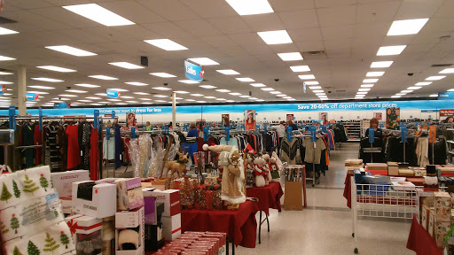 Clothing Store «Ross Dress for Less», reviews and photos, 93 Wagner Rd, Monaca, PA 15061, USA