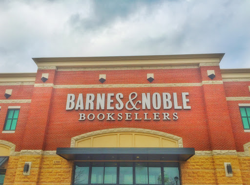 Barnes & Noble, 6501 Grape Rd #1200, Mishawaka, IN 46545, USA, 