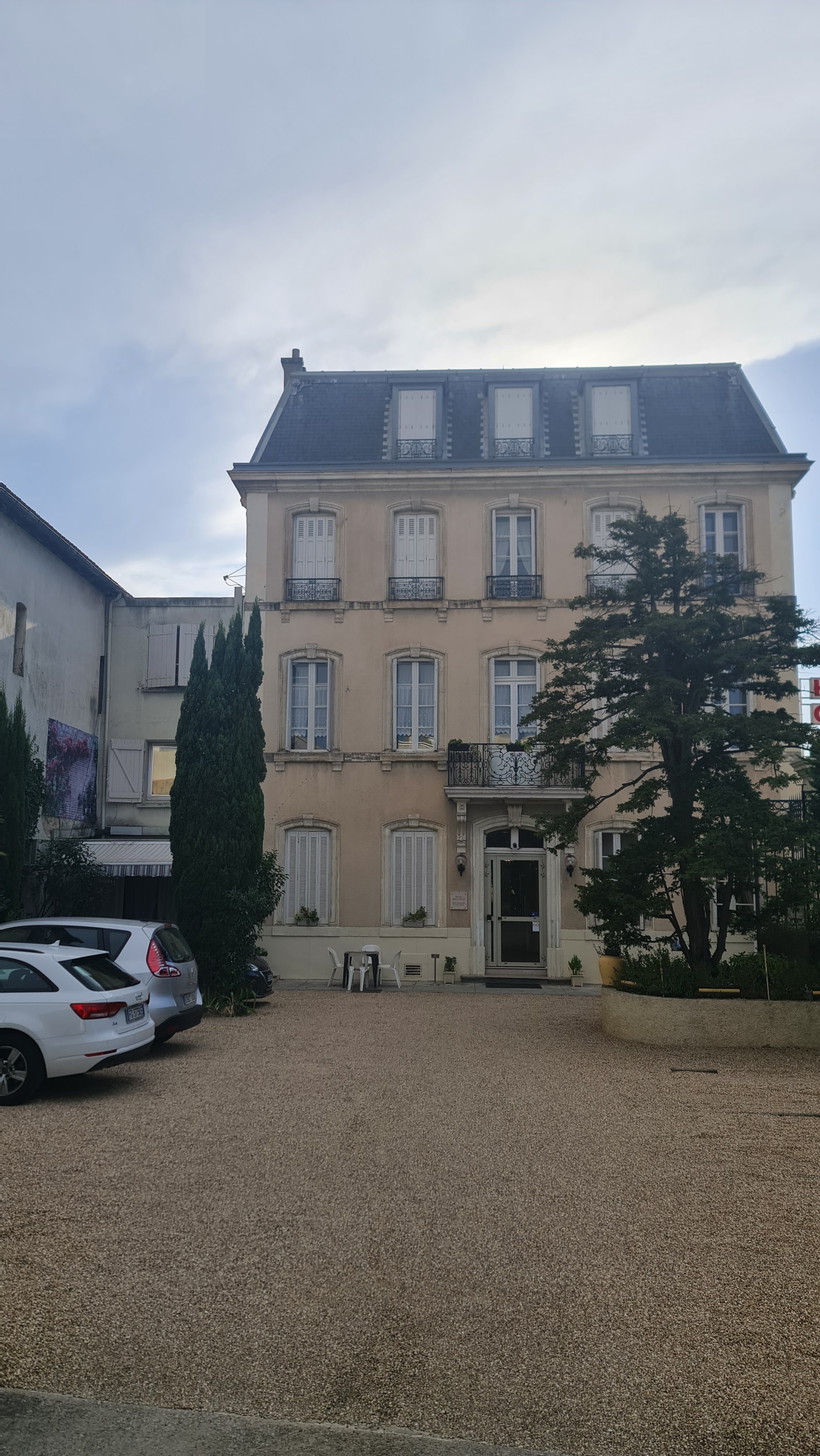 Photo n° 1 de l'avis de S.R.. fait le 30/08/2022 à 20:07