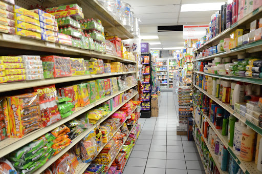 Mexican Grocery Store «La Huerta», reviews and photos, 396 W Lake St, Addison, IL 60101, USA