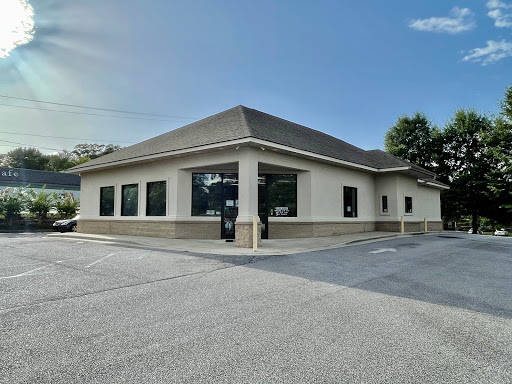 Lakeshore Discount Pharmacy, 221 E South St, Dadeville, AL 36853, USA, 