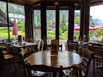 Atmosphère du Restaurants Les 2 Gares à Chamonix-Mont-Blanc - n°4