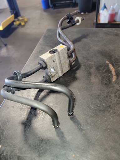 Auto Repair Shop «Middleton Transmission & Auto Repair», reviews and photos, 14 Lonergan Rd, Middleton, MA 01949, USA