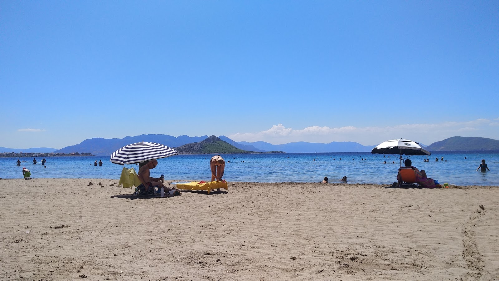 Paralia Marathona II'in fotoğrafı - Çocuklu aile gezginleri için önerilir